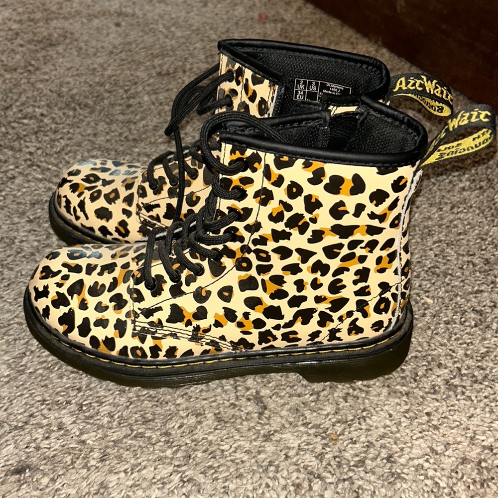 Cheetah print kids Dr.Martens